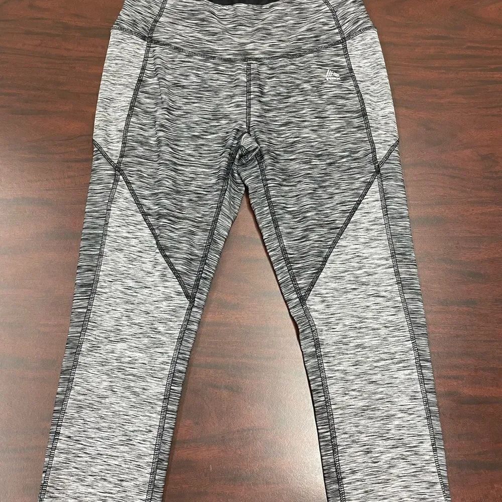 RBX Gray Capris Leggings